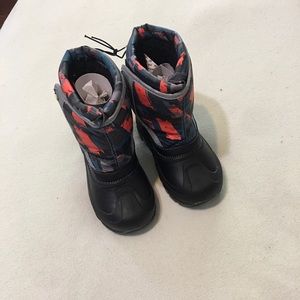 Kids Snow boots 🥾‼️🤗